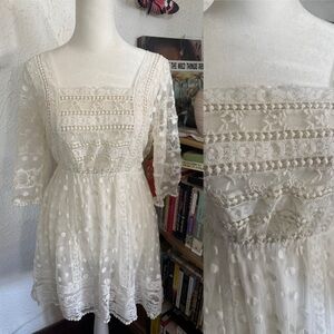 Tularosa Revolve Size small white lace sheer 3/4 sleeve mini boho Layer dress